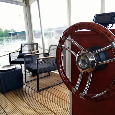 Havel-hausboot Nautikhus Kolonie Zern